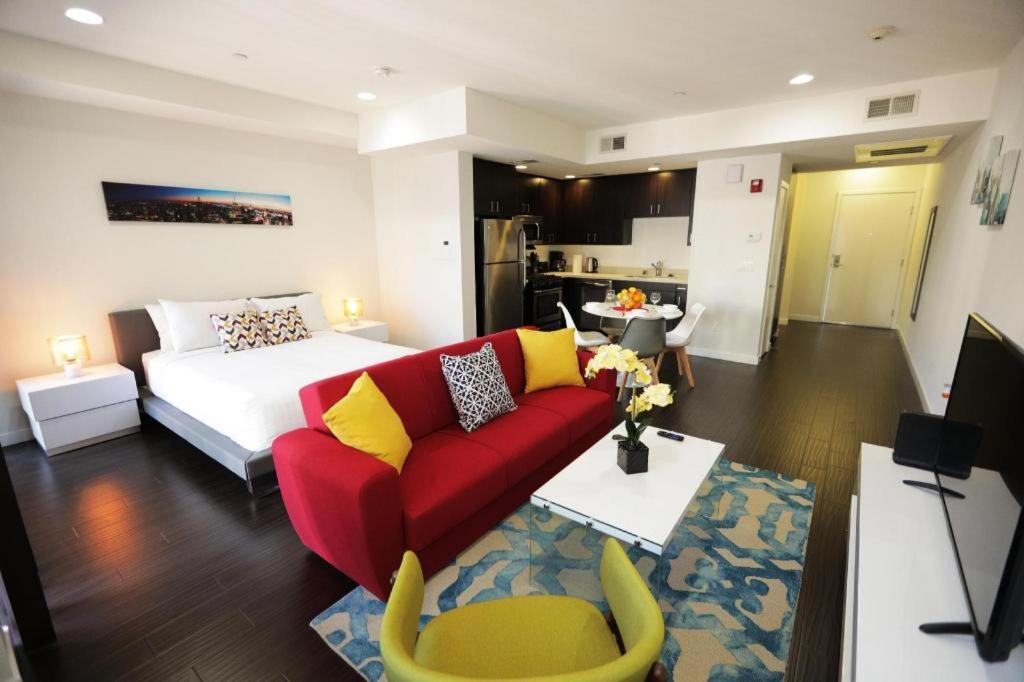 Downtown Cosmopolitan Residences Los Angeles Exterior photo
